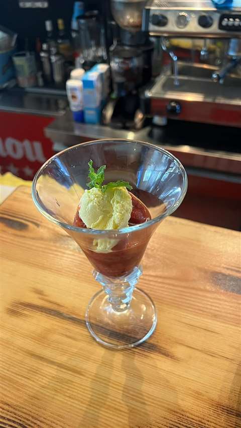 Infusión de Fresa con Helado