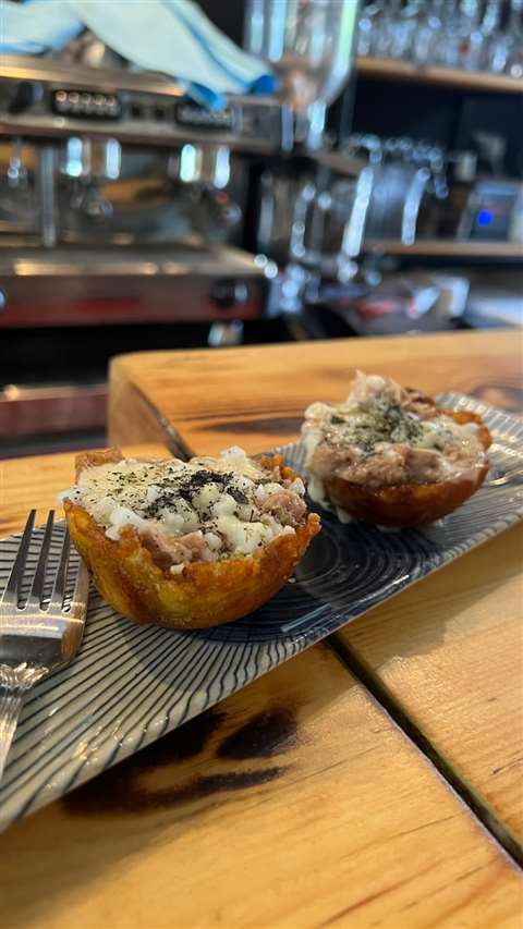 Tostones Rellenos Cubanos